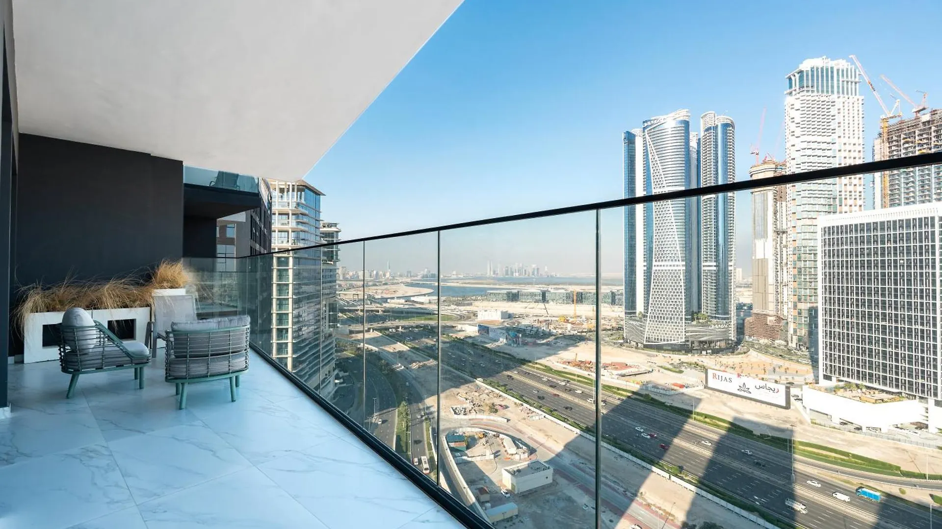 Keyrock Living - Binghatti Canal Luxury Haven Dubai 0*,  Forenede Arabiske Emirater