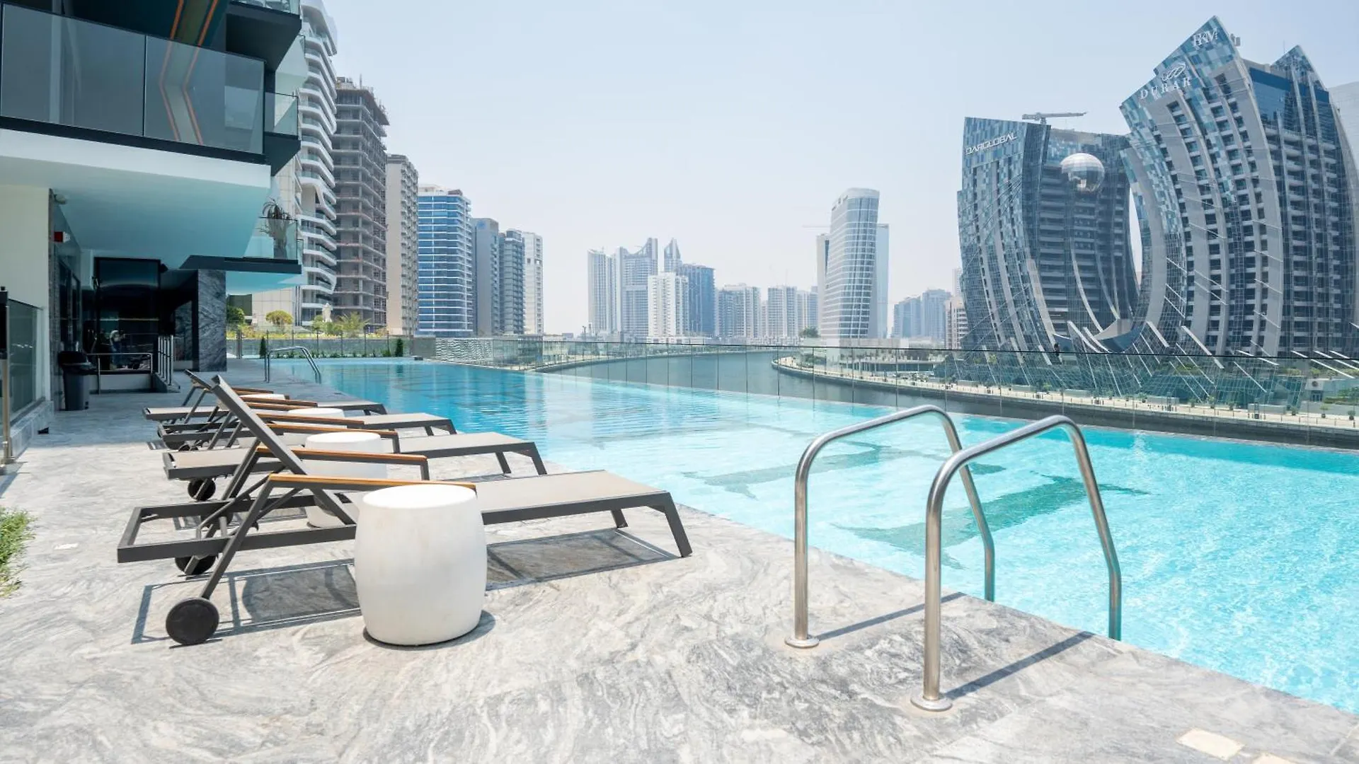 Lejlighed Keyrock Living - Binghatti Canal Luxury Haven Dubai
